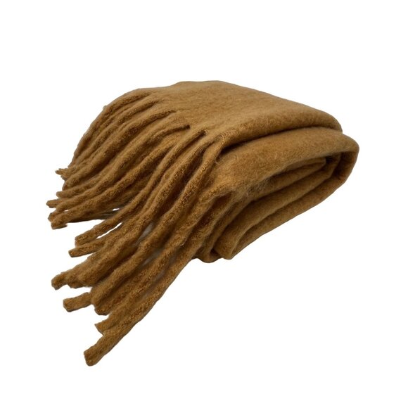 April Marin Scarf One Size Chunky Fringe Scarf Tan Neck Wrap Soft Acrylic NEW - Picture 1 of 9